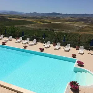 sirignano-wine-resort.sicilyhotelsitaly.net/